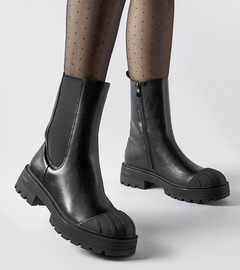 Czarne klasyczne ocieplane botki