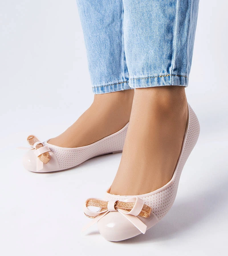 Hers Beżowe balerinki zdobione kokardką