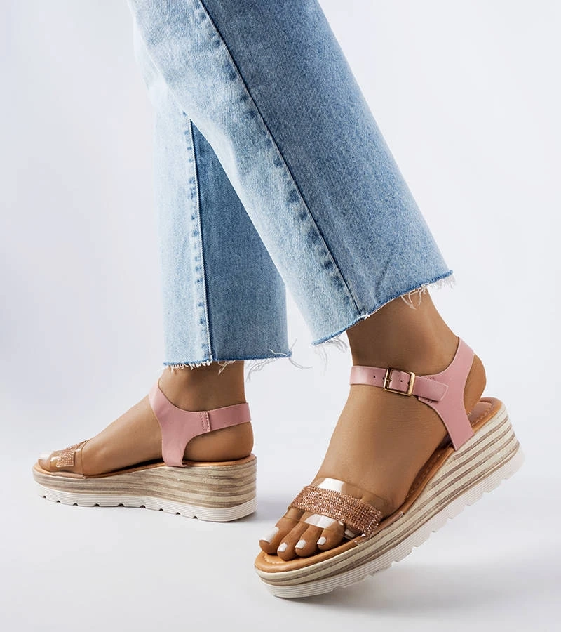 Hers Różowe sandały na koturnie z cyrkoniami