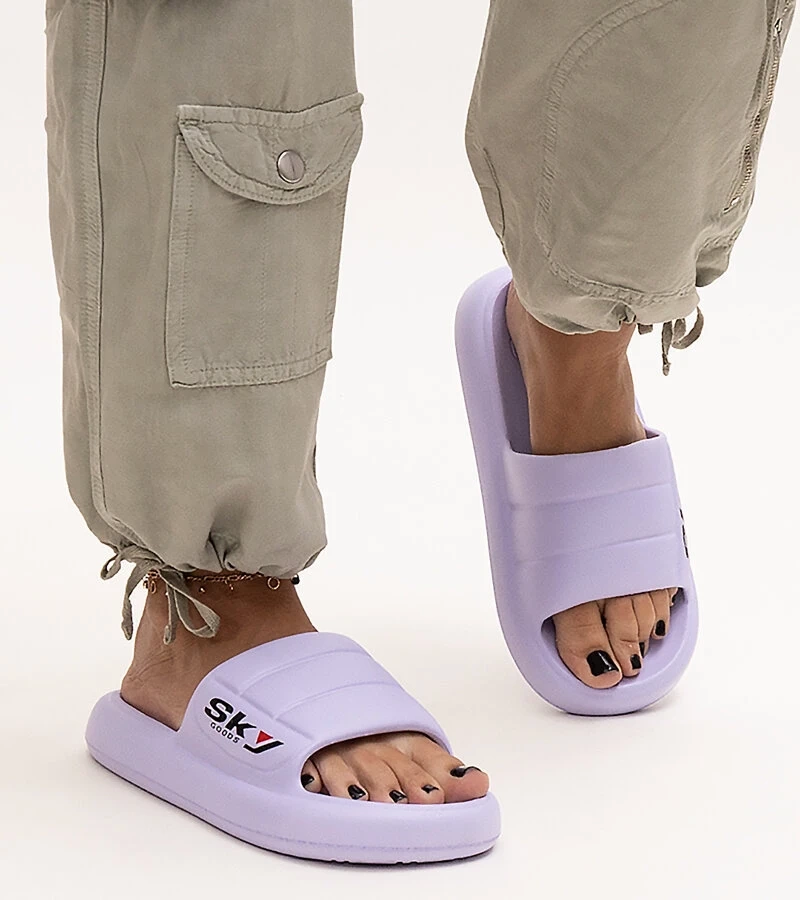 Fioletowe piankowe klapki