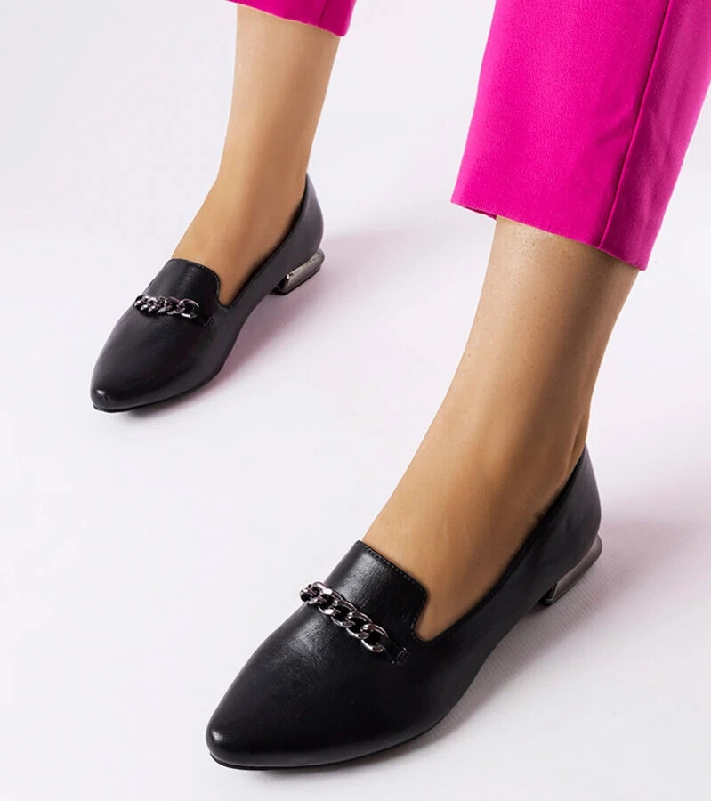 Czarne balerinki ze skórzaną wkładką