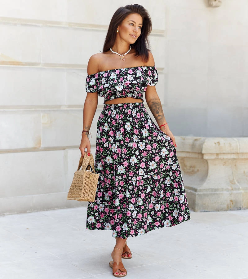 Czerwony komplet spódnica+top w kwiaty