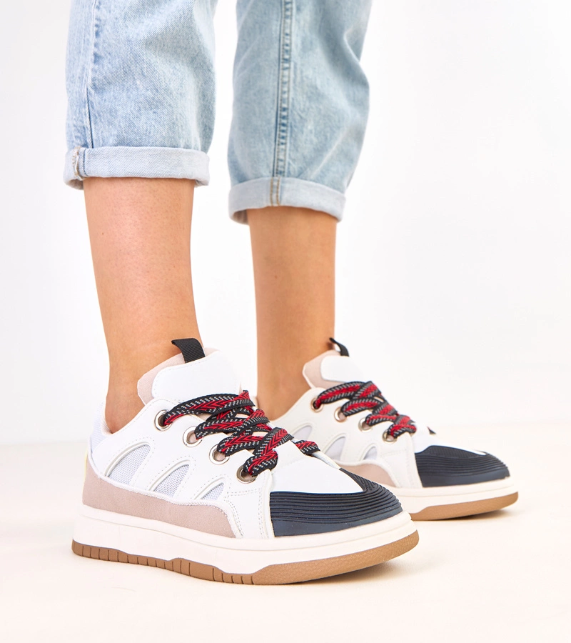 Hers Czarne sneakersy z grubymi sznurówkami