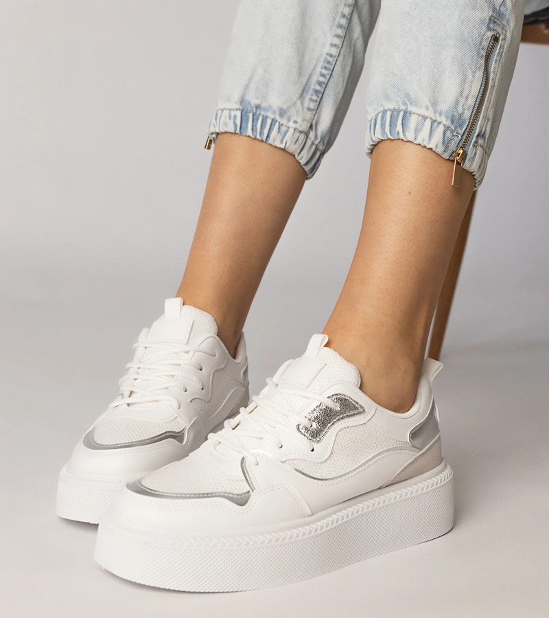Hers Białe sneakersy z materialową wstawką