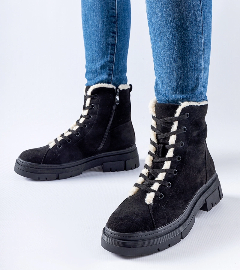 Czarne botki ocieplane z eko-zamszu