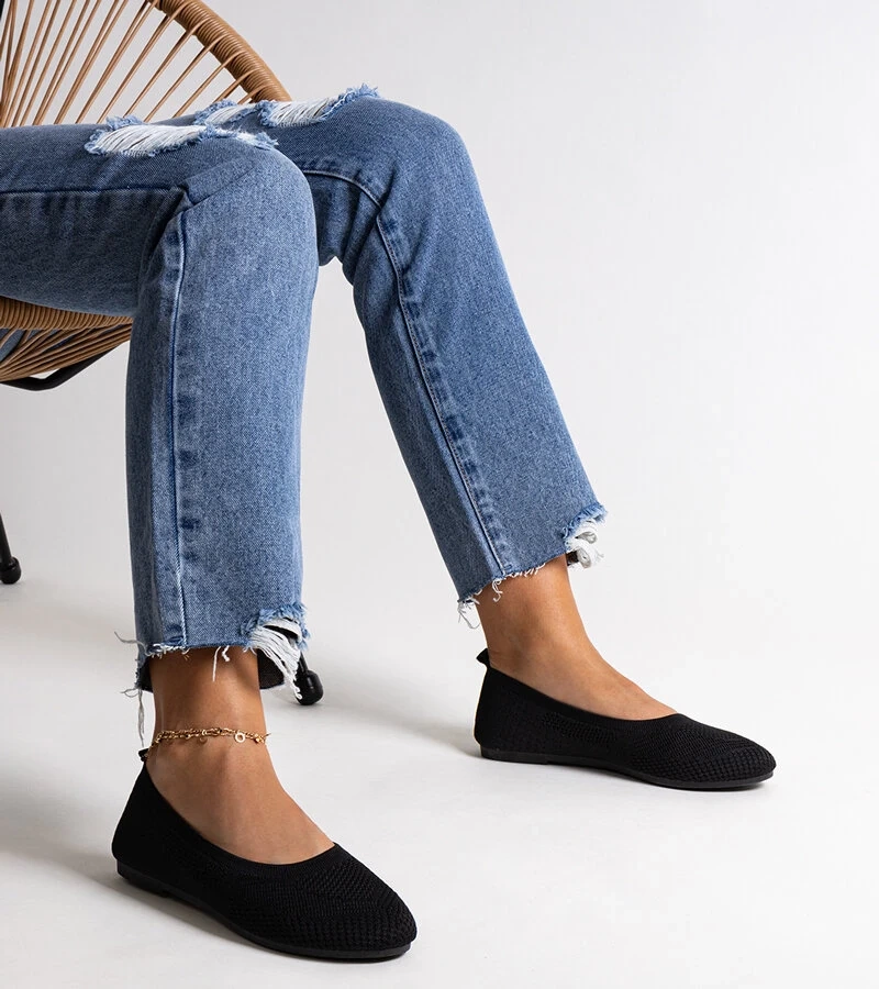 Czarne baleriny materiałowe