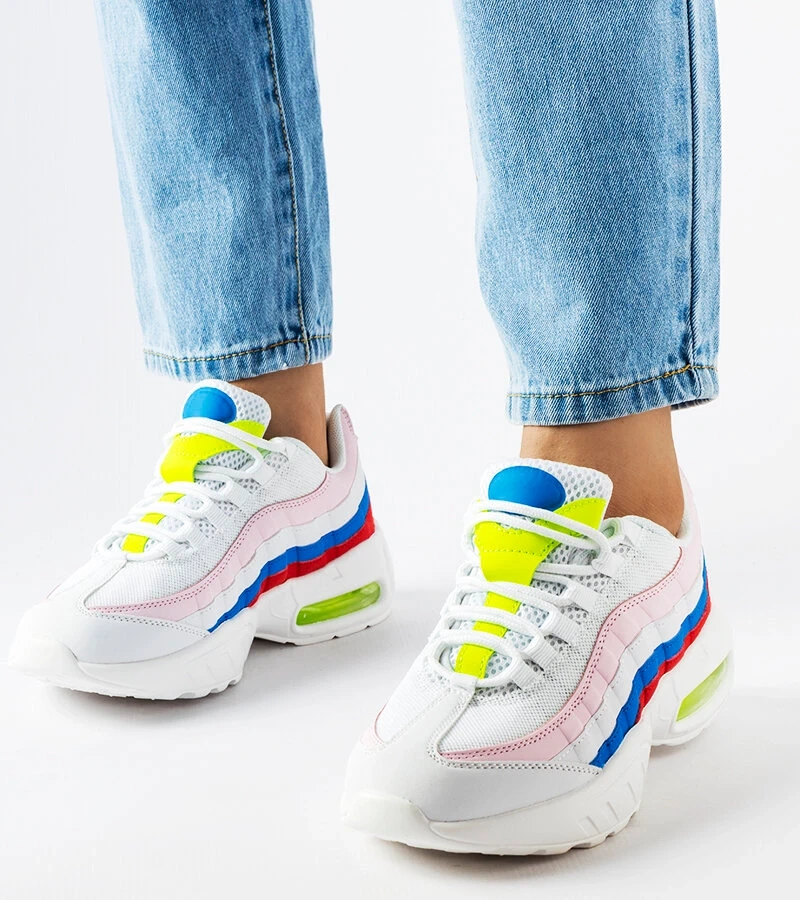 Białe sneakersy z kolorowymi wstawkam