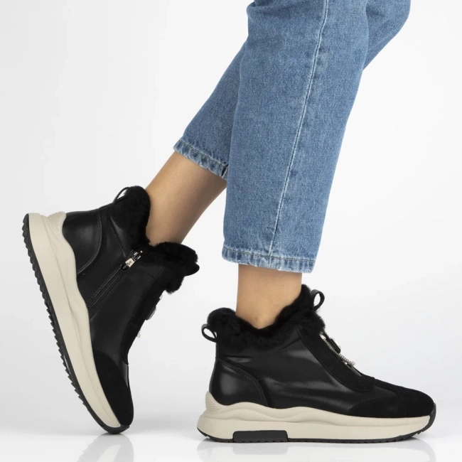 Hers Czarne botki na platformie ze skóry naturalnej z futerkiem