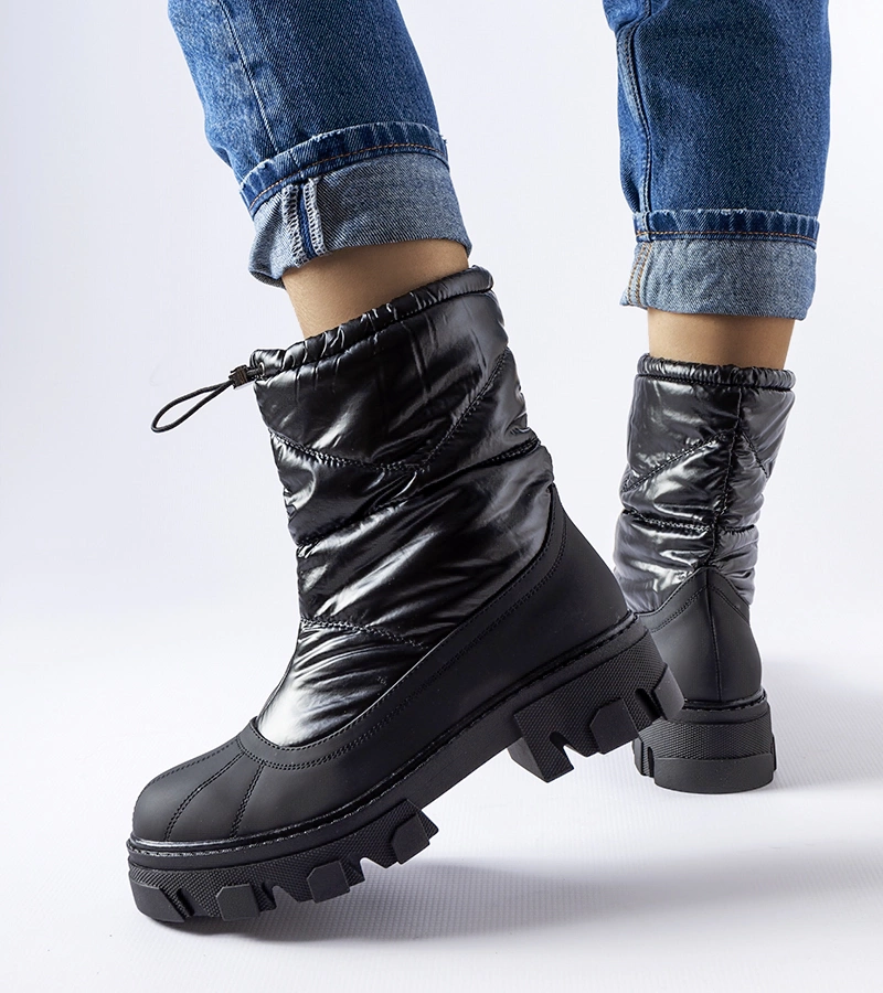 Czarne śniegowce ze ściągaczem