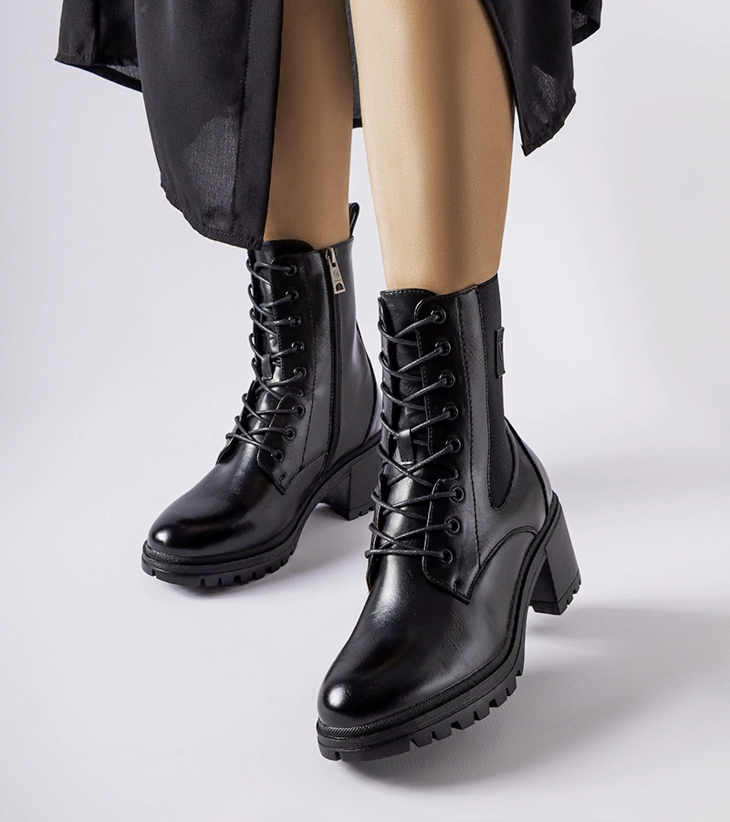 Czarne ocieplane botki Vinceza