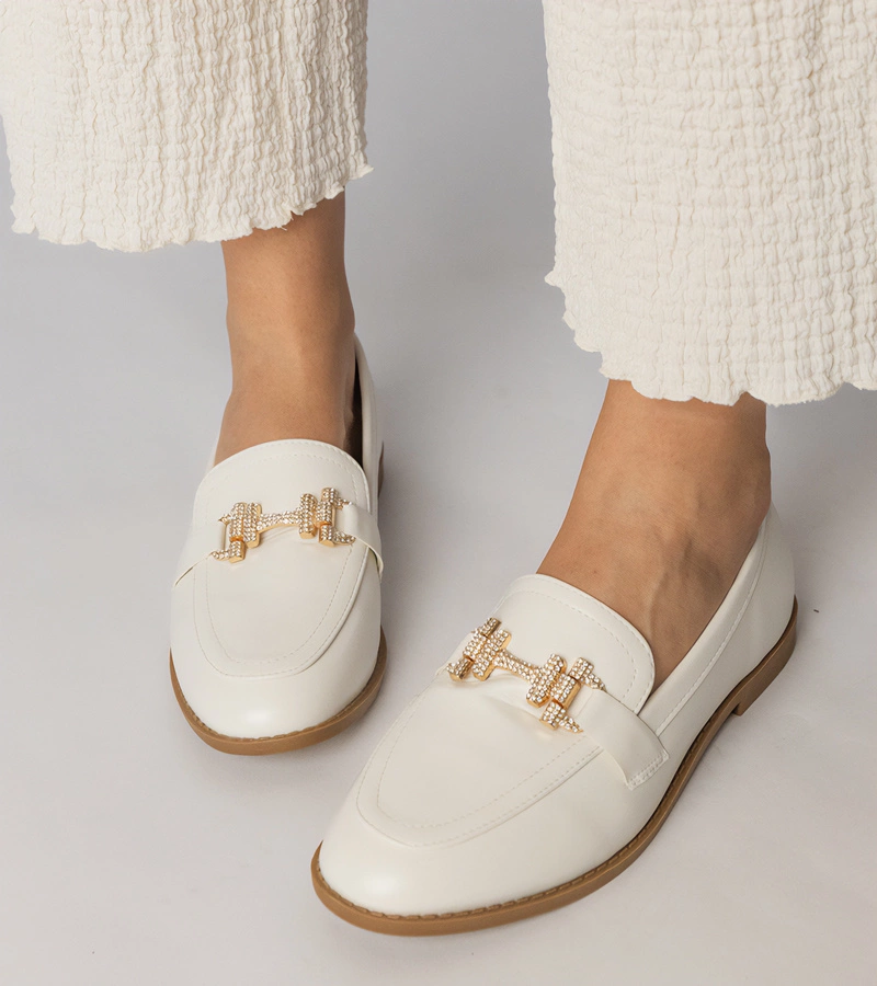 Hers Białe mokasyny zdobione cyrkoniami