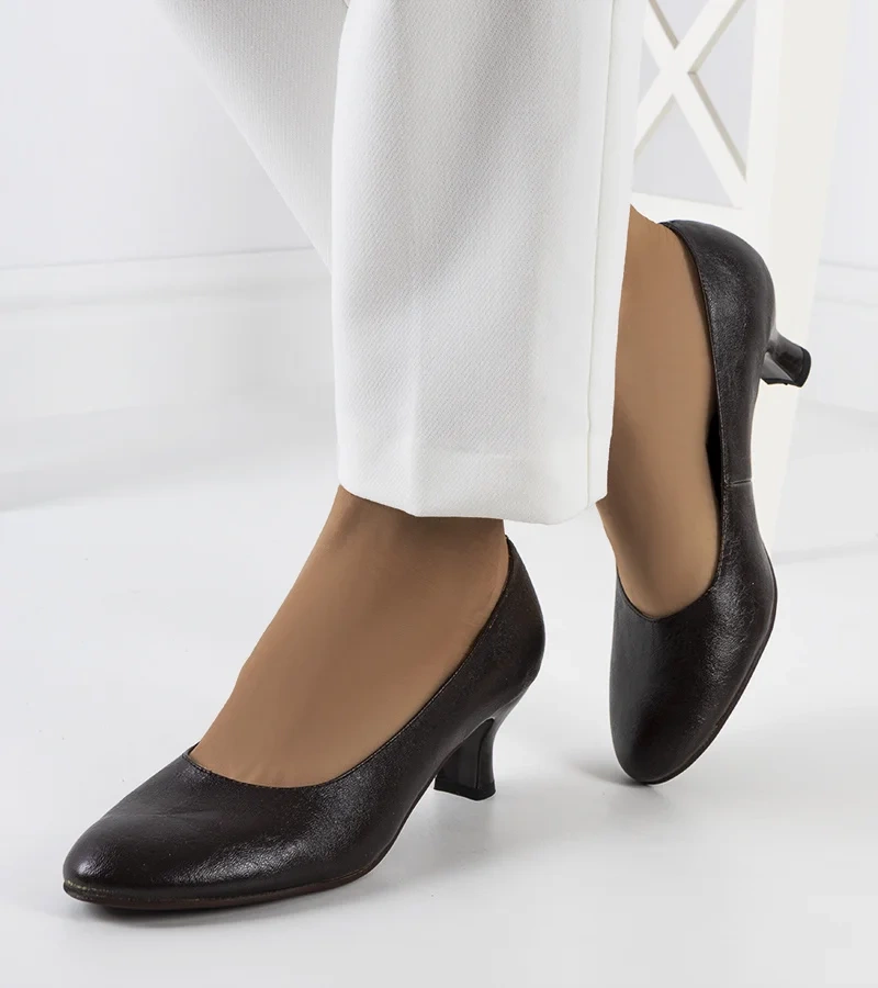 Czółenka na niskim obcasie