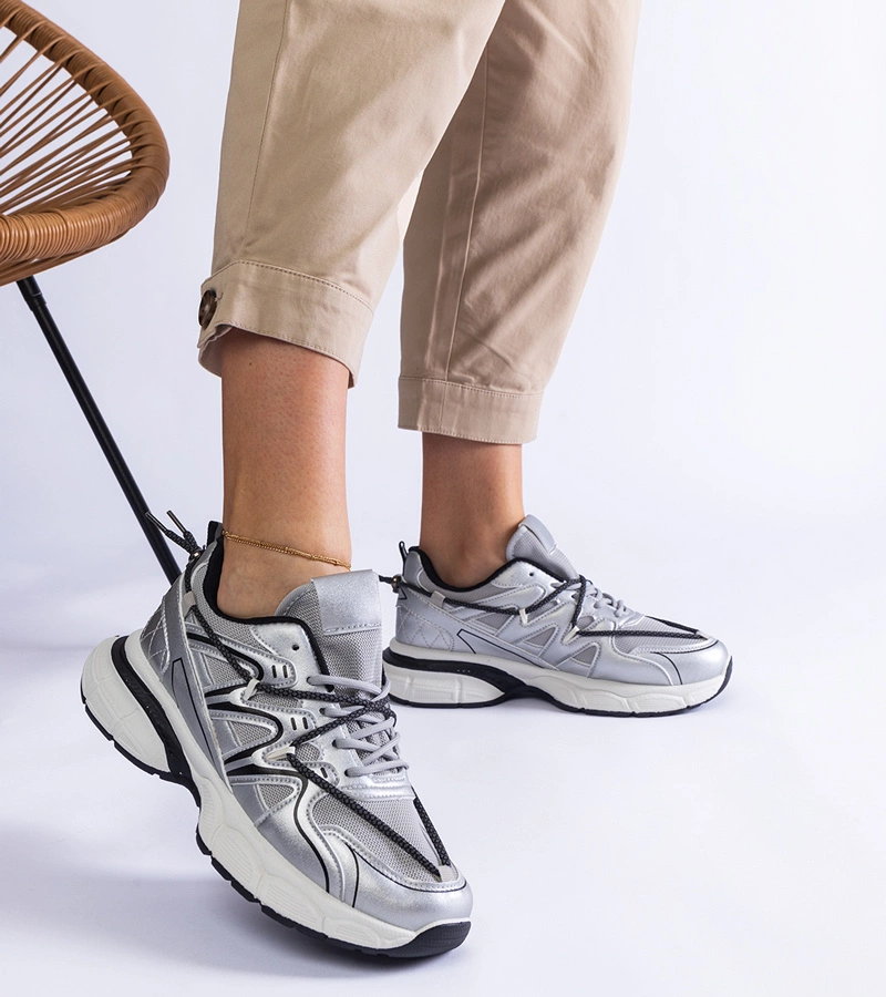 Srebrne damskie sneakersy na masywnej podeszwie