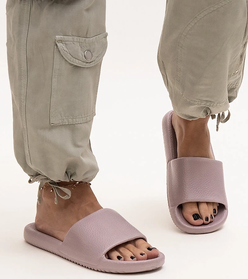 Fioletowe klapki piankowe