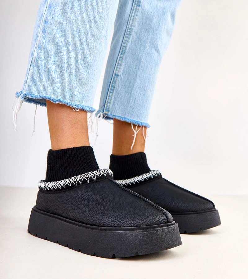 Hers Czarne śniegowce ze skarpetkową cholewką