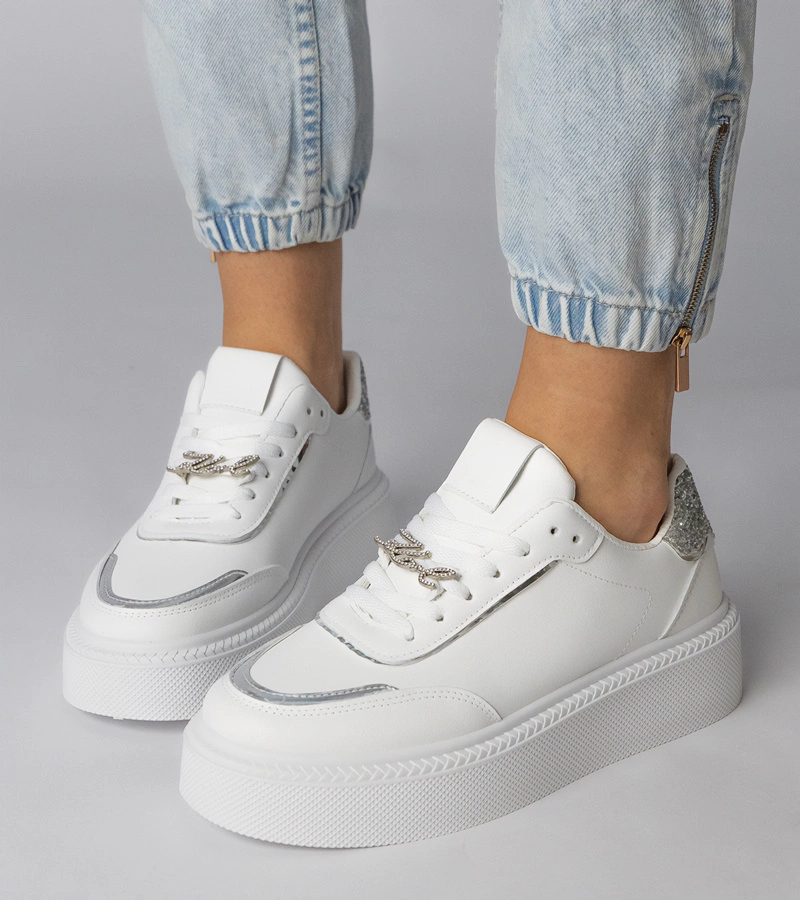 Hers Biało-srebrne sneakersy zdobione brokatem i cyrkoniami