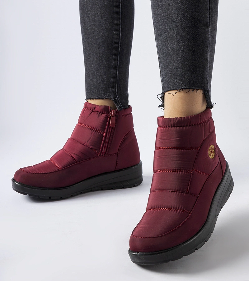 Bordowe śniegowce na niskiej koturnie