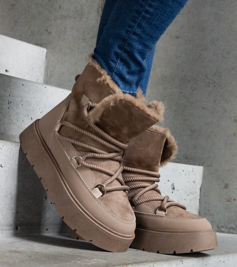 Ciemnobeżowe śniegowce na platformie ocieplane futerkiem