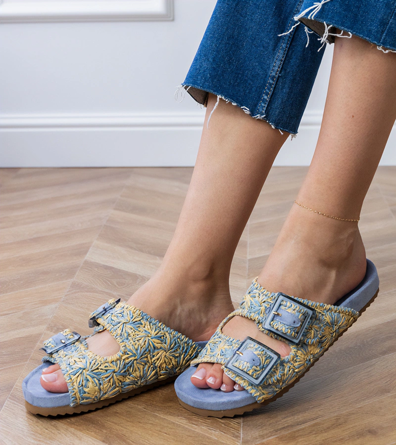 Hers Niebieskie klapki szydełkowe z klamrami na paskach