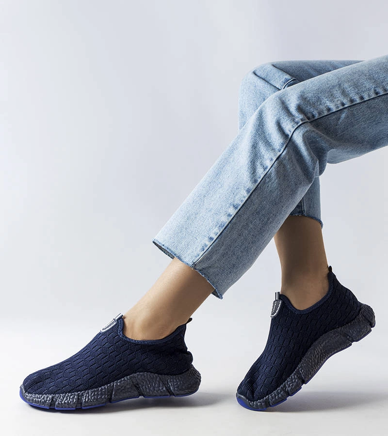 Granatowe sneakersy z cholewką skarpetkową