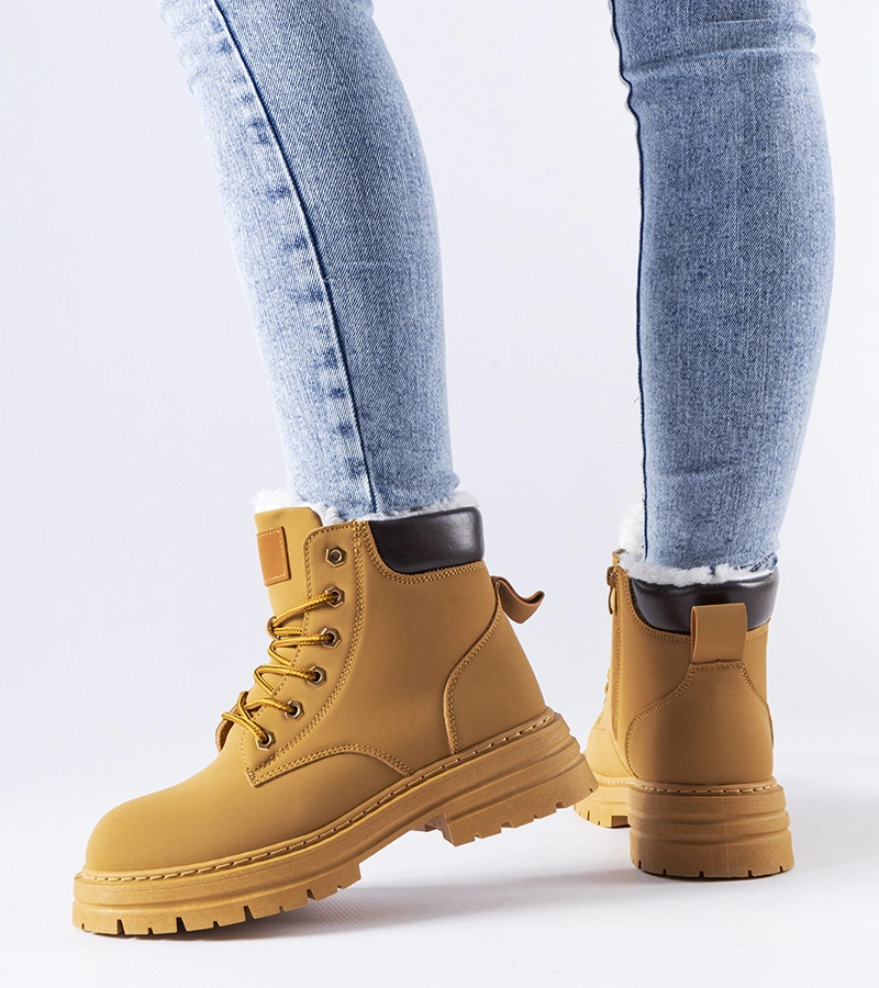 Brązowe ocieplane workery