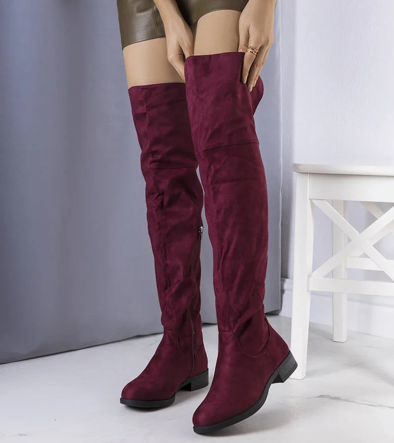 Bordowe ocieplane kozaki za kolano