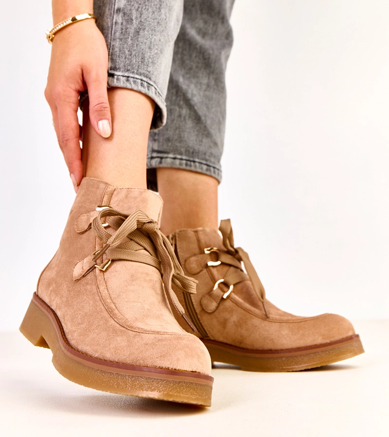 Hers Beżowe botki ocieplane z ozdobnymi sznurówkami