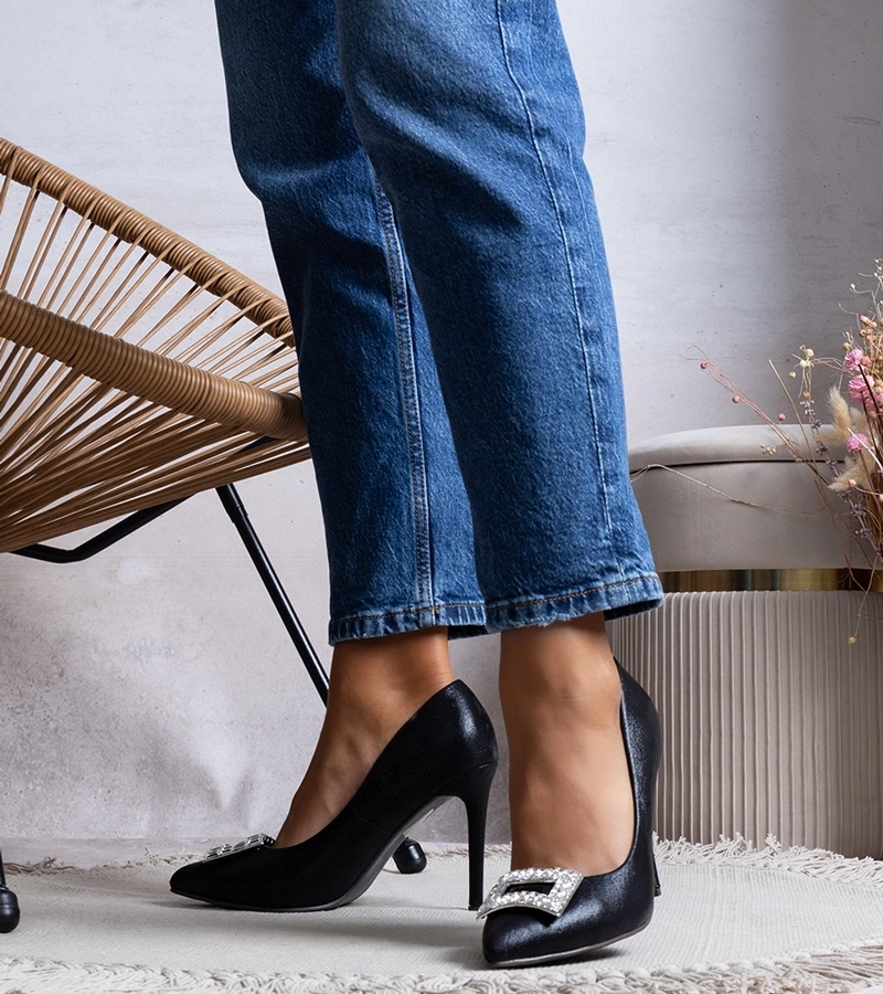 Hers Błyszczące czarne szpilki z cyrkoniową aplikacją