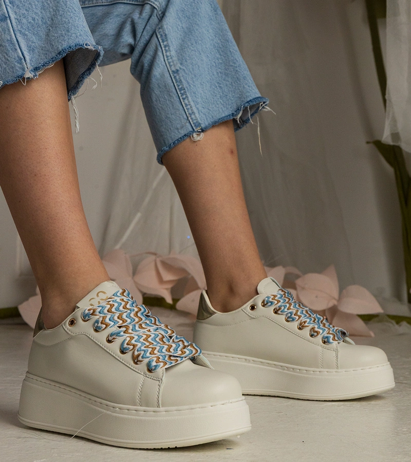 Hers Beżowe sneakersy damskie z masywnym sznurowaniem