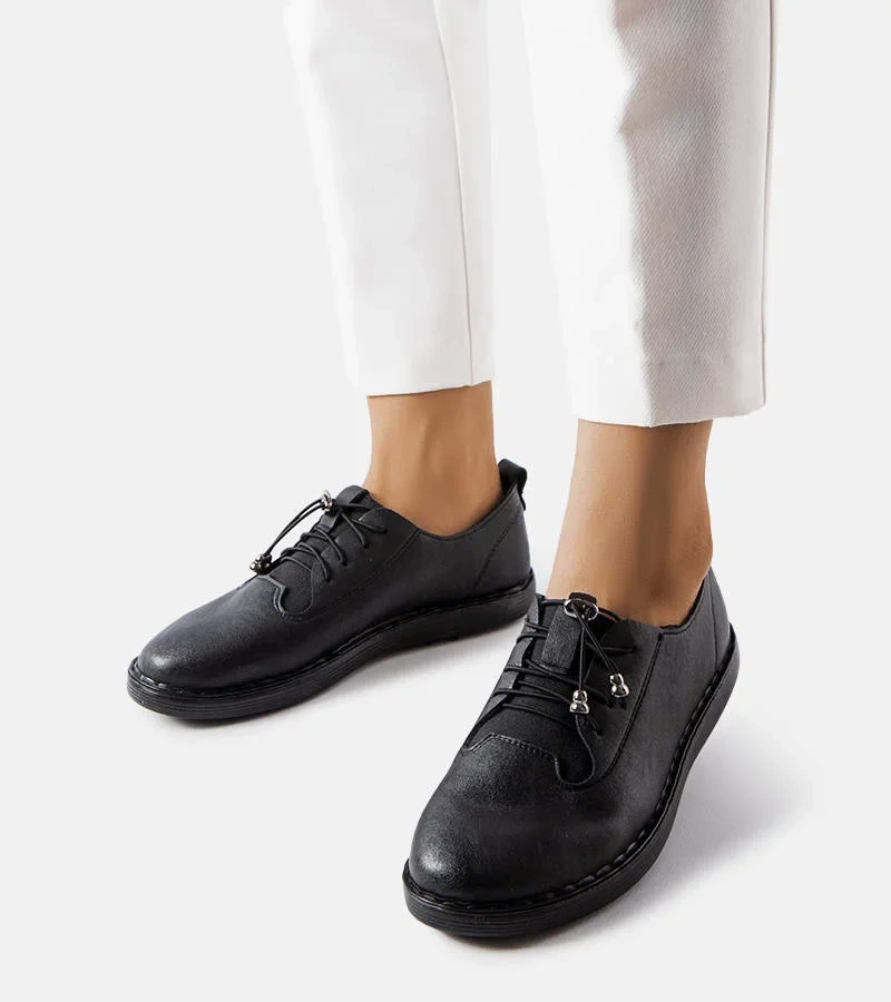 Czarne lekkie półbuty