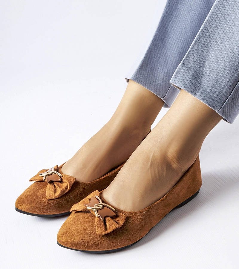 Brązowe balerinki ze szpiczastym noskiem