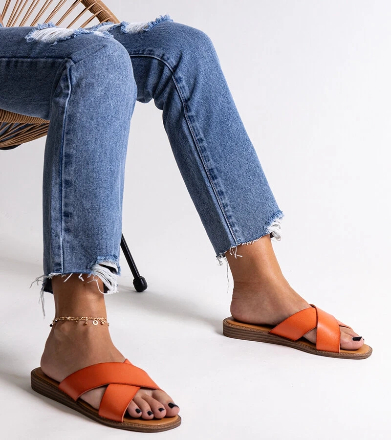 Pomarańcziwe klapki z eco skóry