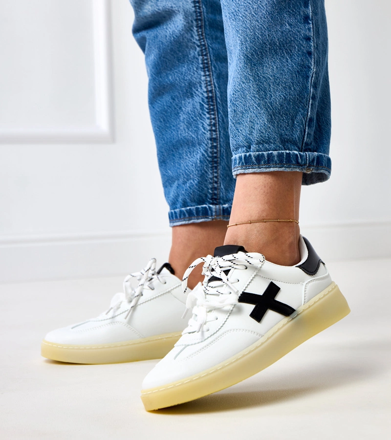 Hers Białe sneakersy na platformie damskie sportowe