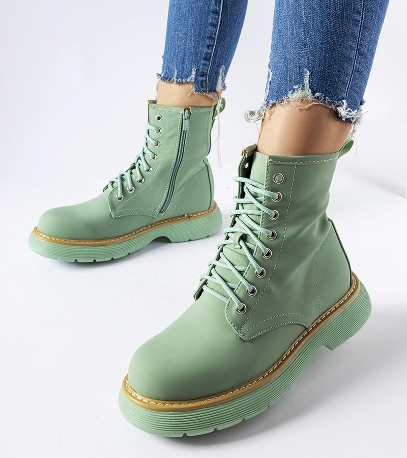 Zielone klasyczne trapery