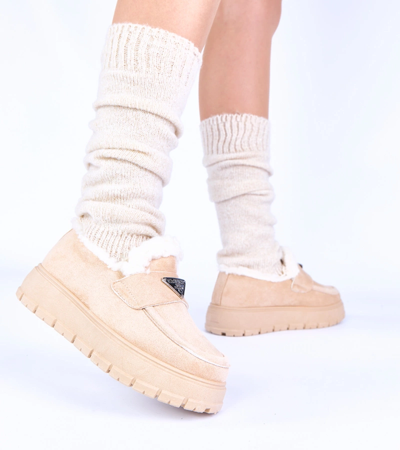 Hers Jasnobeżowe mokasyny na platformie ocieplane futerkiem