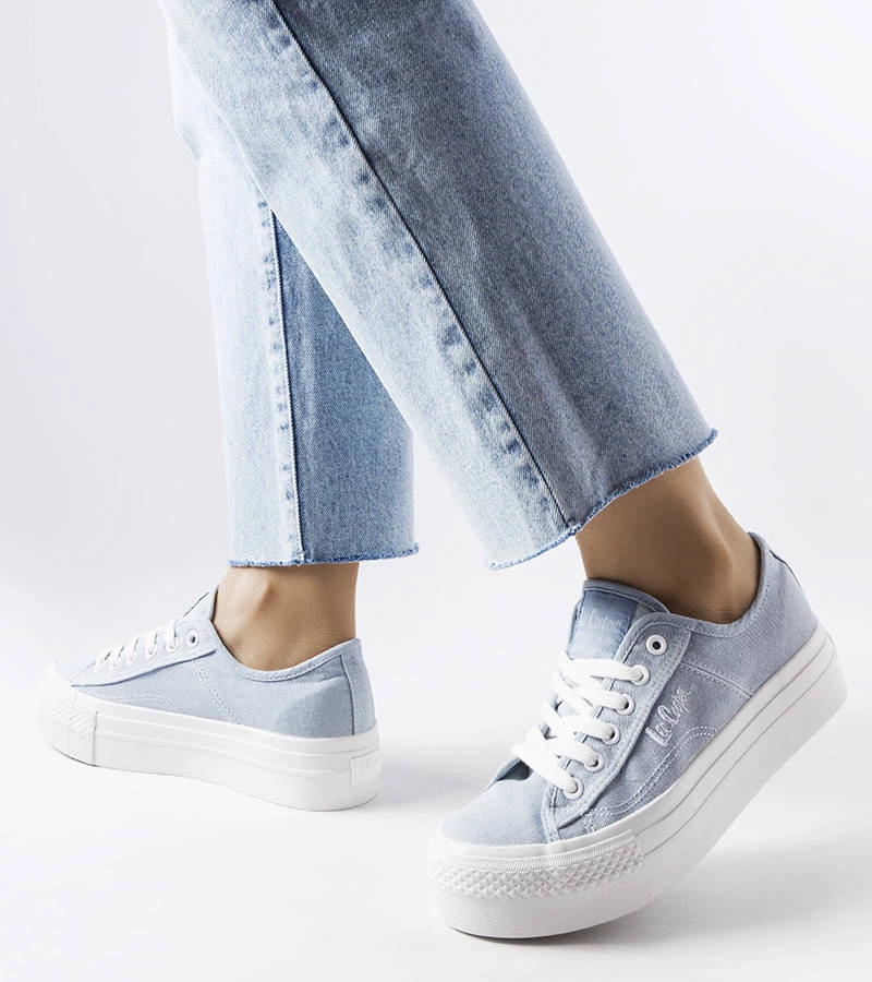 Białe materiałowe trampki Lee Cooper LCW-23-44-1623L