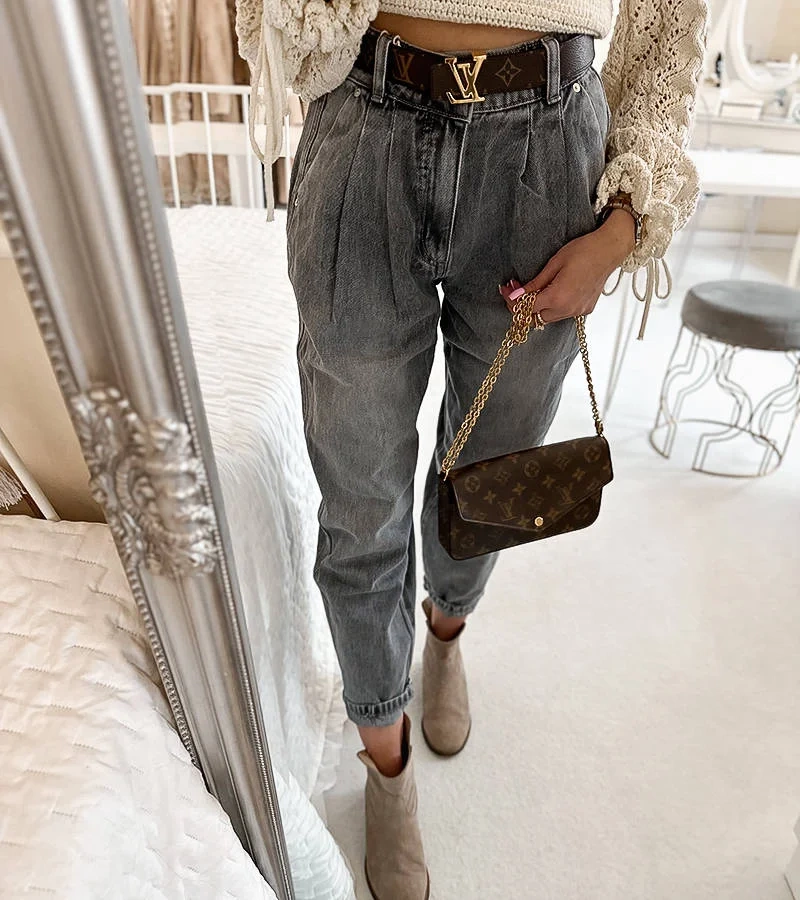 Szare jeansy z wysokim stanem w stylu mom jeans