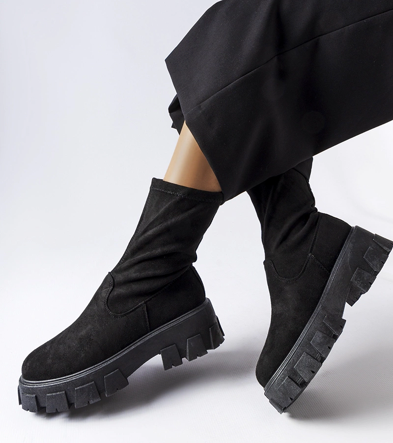 Czarne skarpetkowe botki eko-zamsz