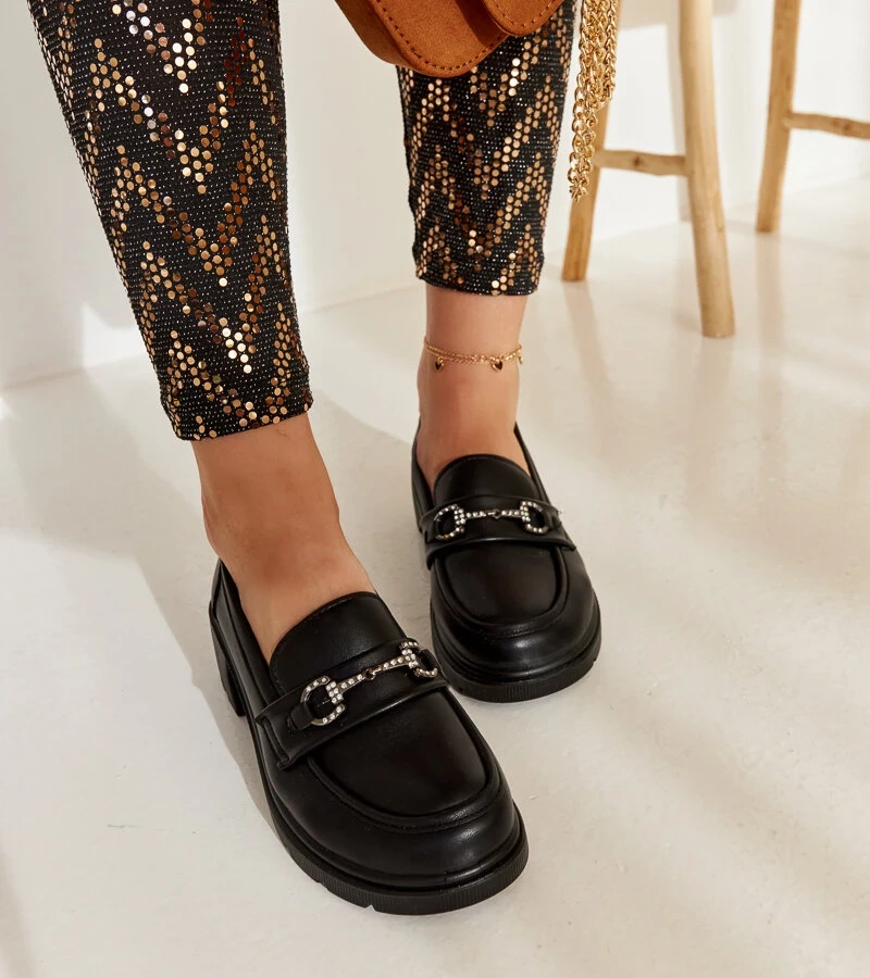 Czarne eko- skórzane mokasyny