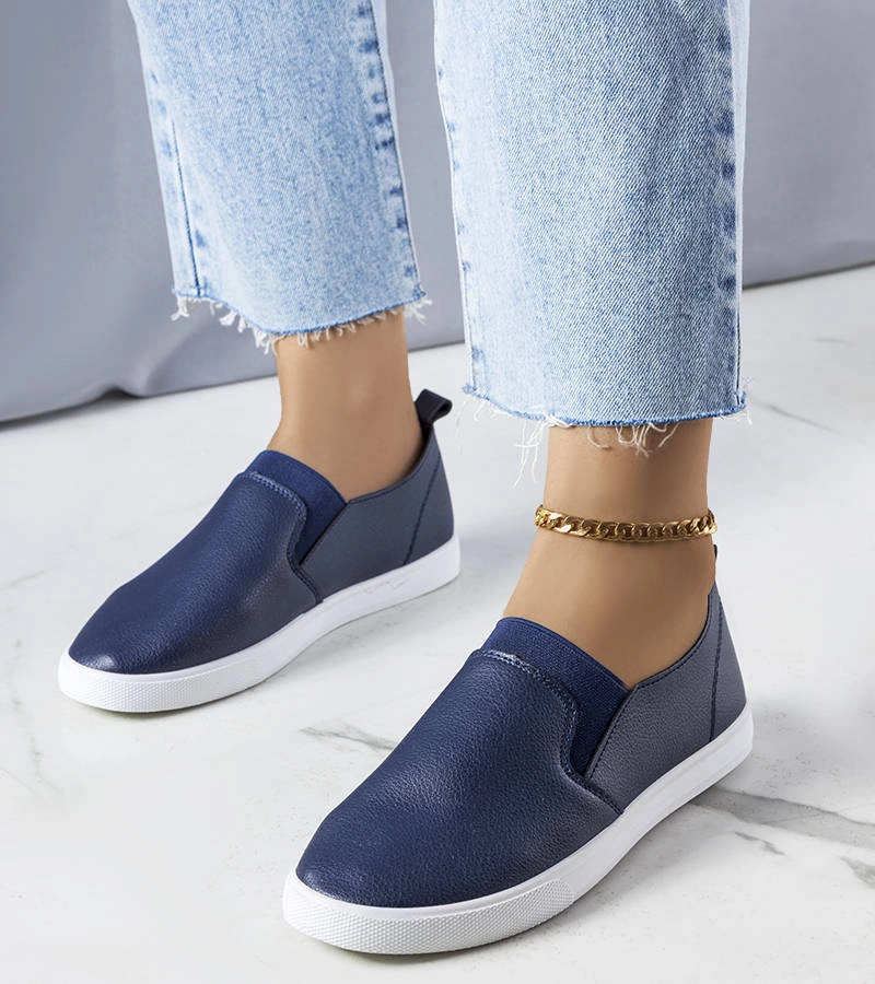 Granatowe wsuwane tenisówki