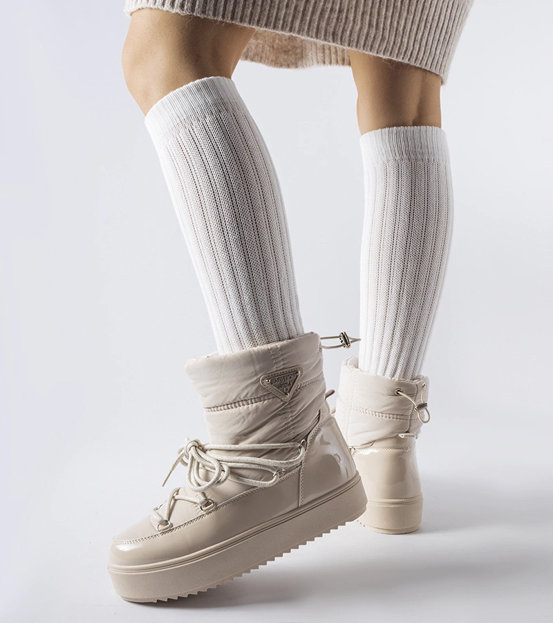 Beżowe ocieplane śniegowce z gumką