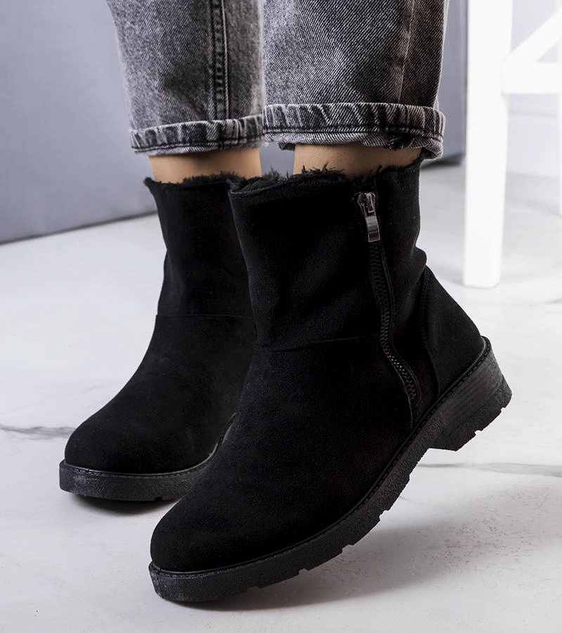Czarne botki ocieplane z futerkiem