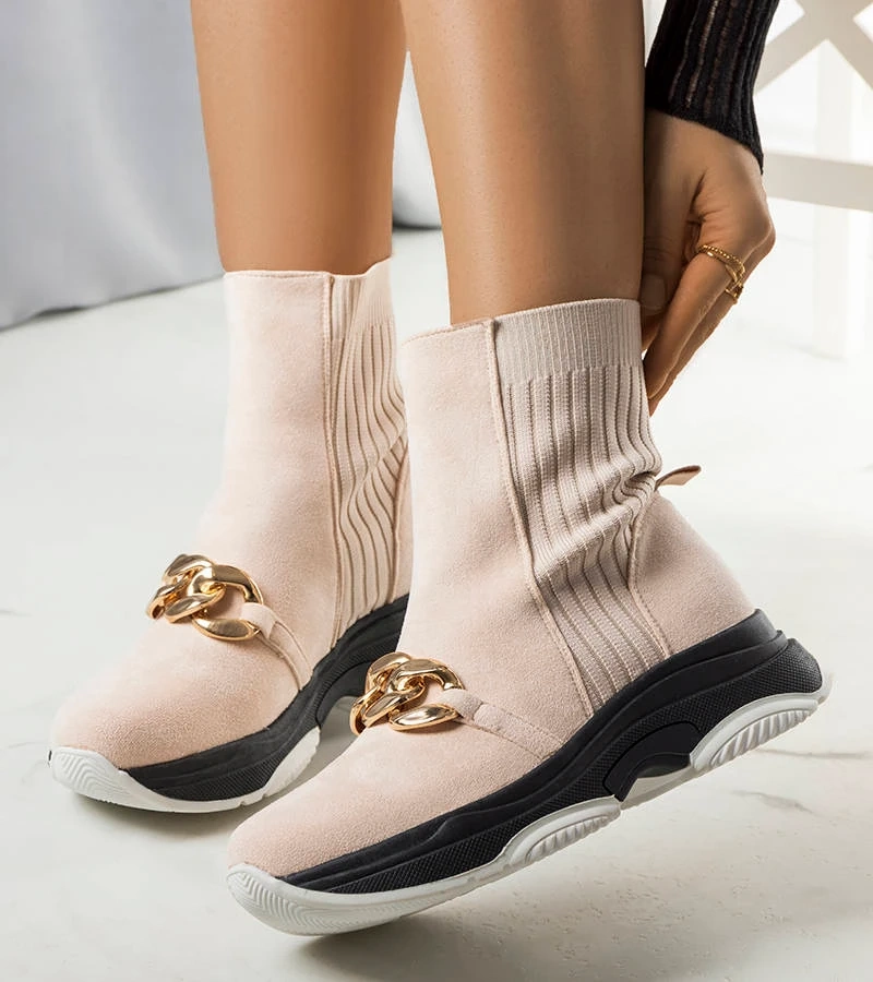 Beżowe ocieplane botki z elastyczną cholewką