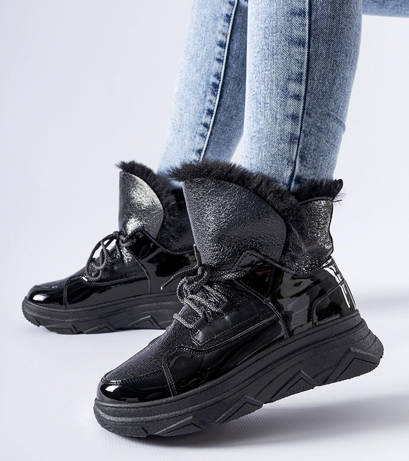 Czarne ocieplane lakierowane śniegowce