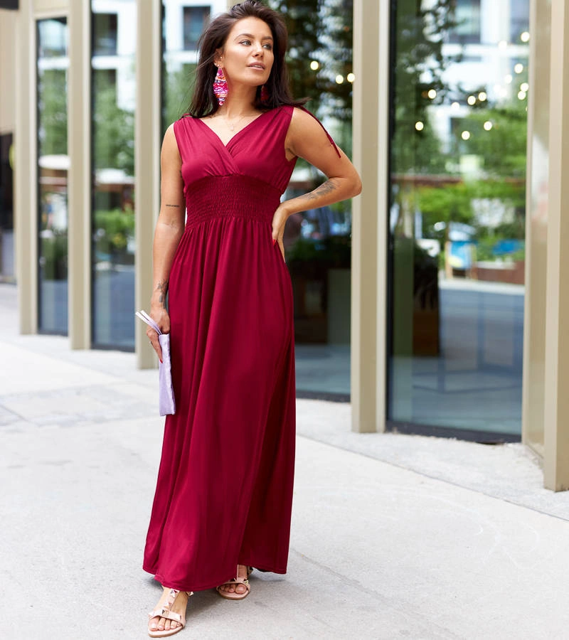 Bordowa sukienka maxi