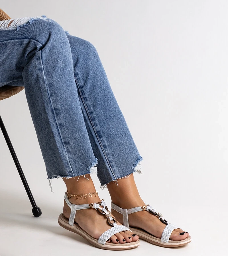 Srebrne sandałki plecione