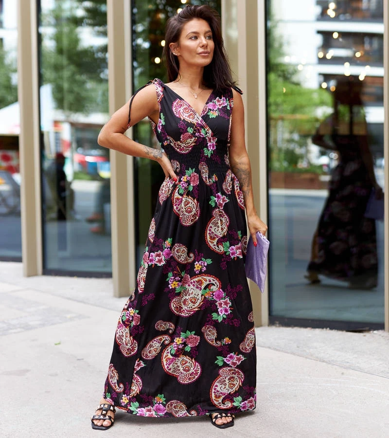 Czarna wzorzysta sukienka maxi