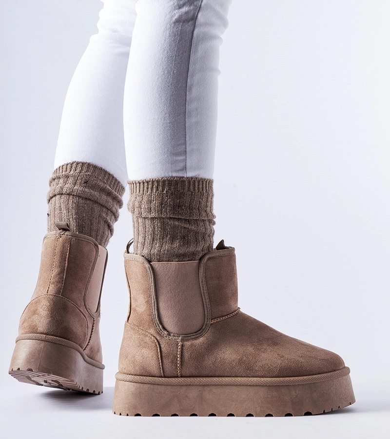 Brązowe śniegowce z gumkami po bokach