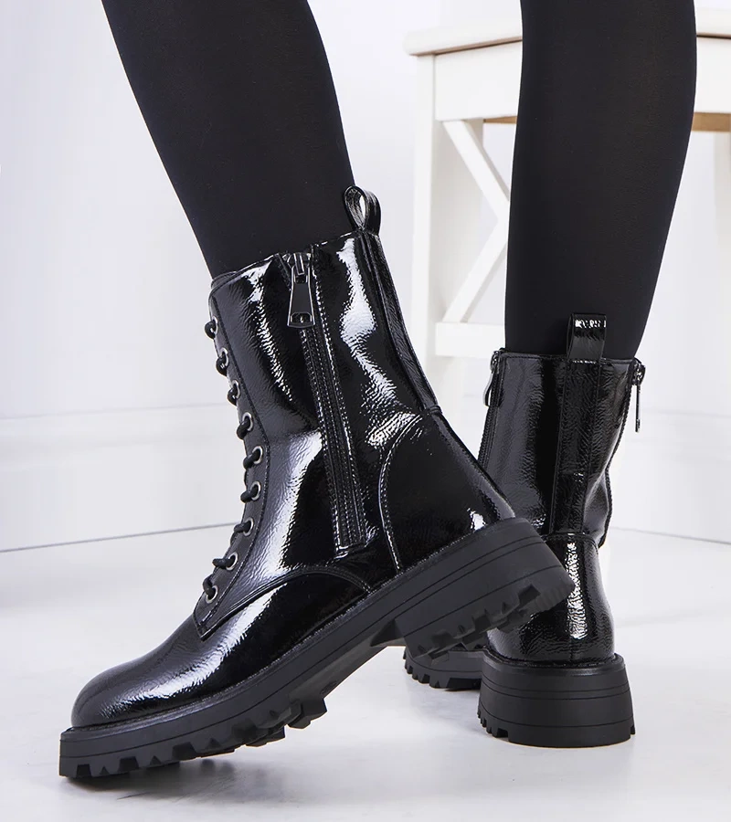 Czarne botki z ozdobnym zamkiem eko-skóra