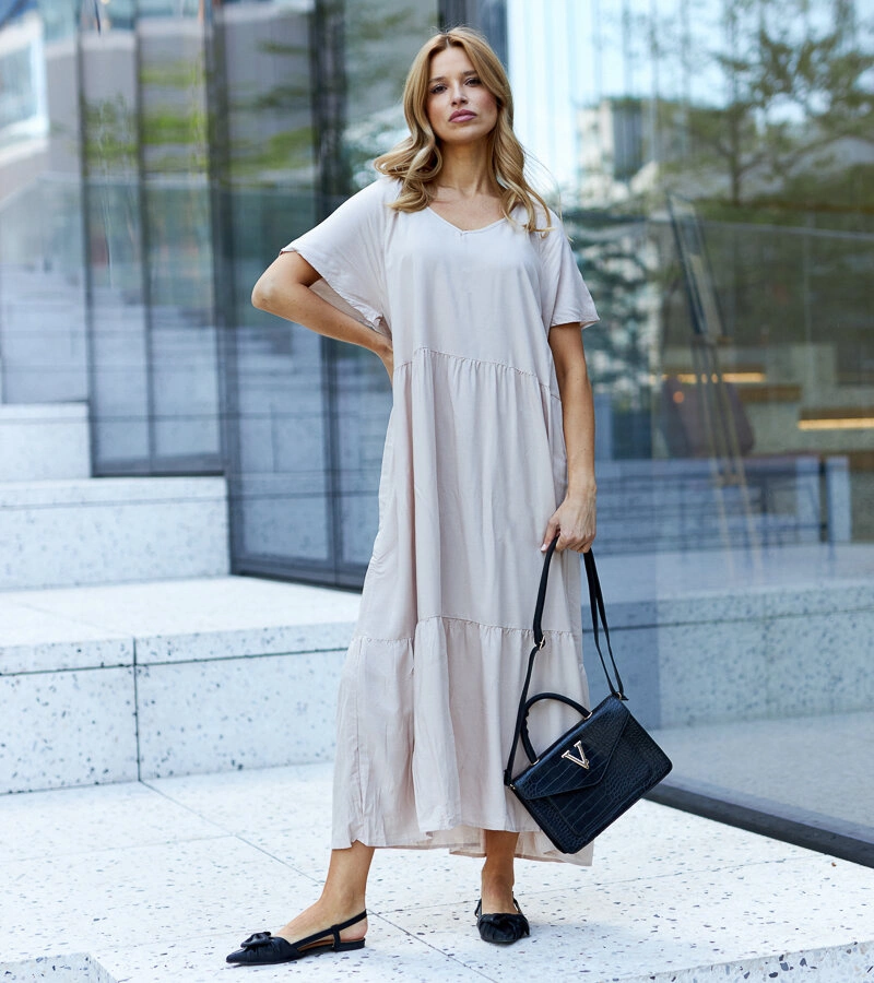 Beżowa sukienka maxi o luźnym kroju